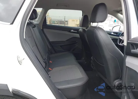 2022 Volkswagen Taos 1.5T Se z USA, uszkodzony, nr VIN 3VVRX7B24NM090138